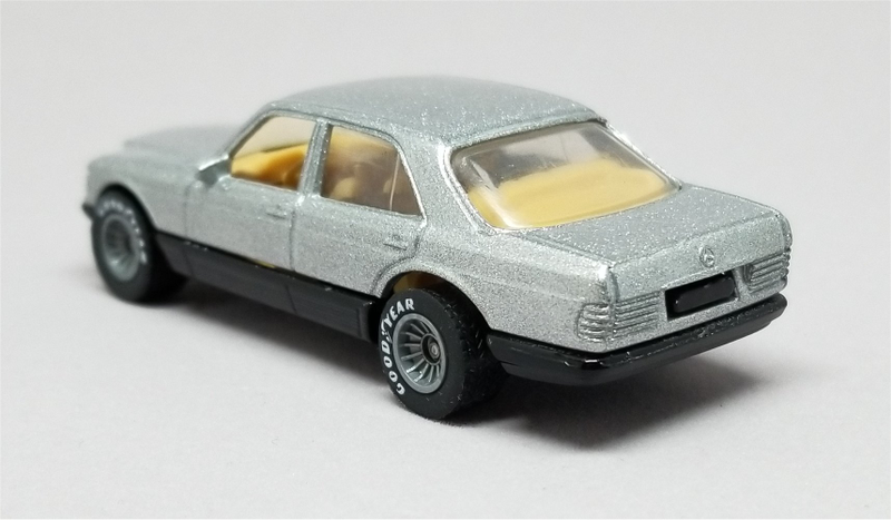 Illustration for article titled Radcast 2018: Hot Wheels Mercedes-Benz 380 SEL Real Riders